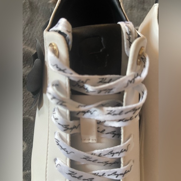 EUC Women’s Karl Lagerfeld Blk/ White Sneaker, Sz. 8.5 - Picture 7 of 14